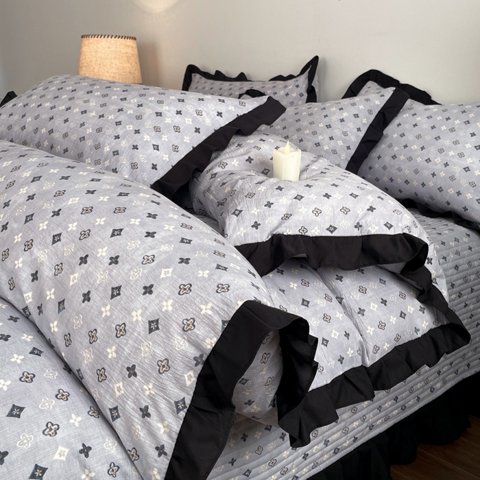 91家纺网 家纺一手货源 找家纺 同田家纺 2026新款云感双层纱花边床盖四件套 床盖-四叶草