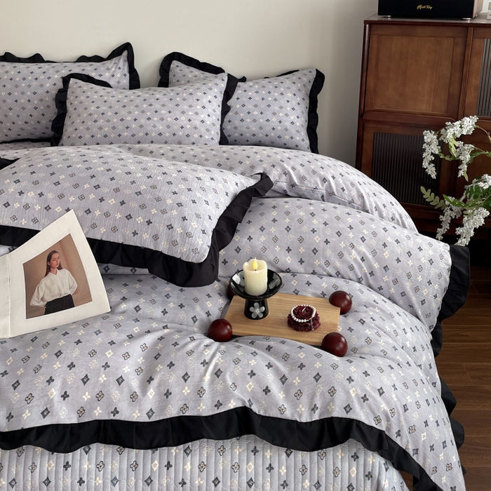 91家纺网 家纺一手货源 找家纺 同田家纺 2026新款云感双层纱花边床盖四件套 床盖-四叶草