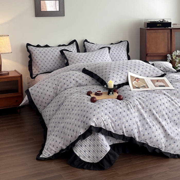 91家纺网 家纺一手货源 找家纺 同田家纺 2026新款云感双层纱花边床盖四件套 床盖-四叶草