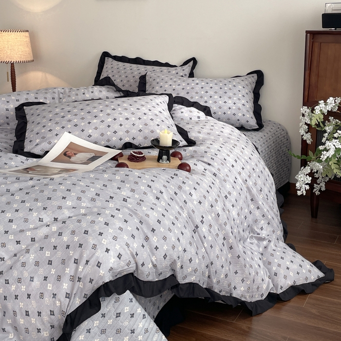 91家纺网 家纺一手货源 找家纺 同田家纺 2026新款云感双层纱花边床盖四件套 床盖-四叶草