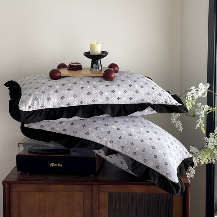 91家纺网 家纺一手货源 找家纺 同田家纺 2026新款云感双层纱花边床盖四件套 床盖-四叶草