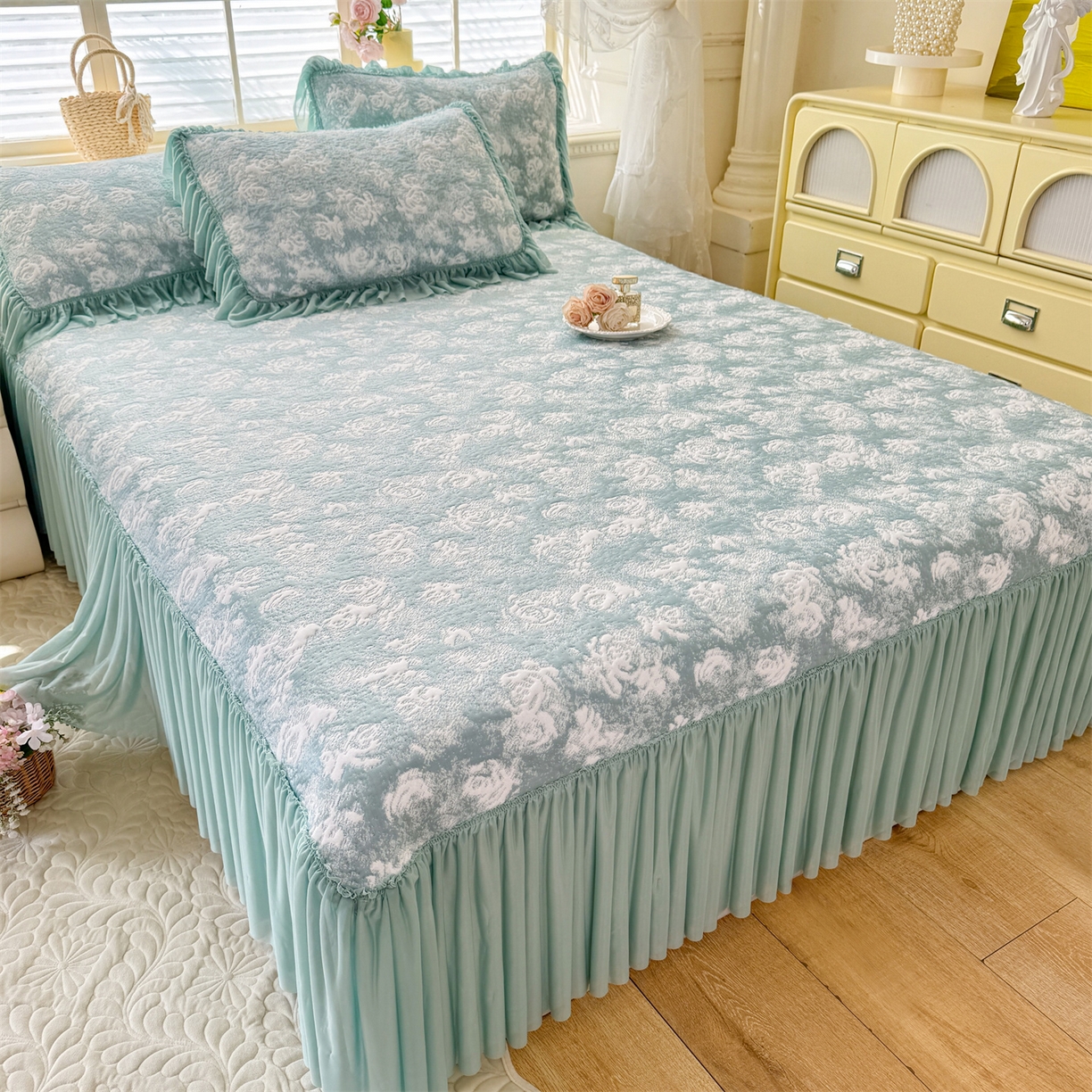 91家纺网 家纺一手货源 找家纺 （总）优贝家纺 2026新款高克重PE聚乙中分子提花刺绣法式花边凉感软席