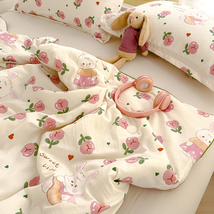 91家纺网 家纺一手货源 找家纺 桔禾家纺 2026水洗皱皱纱夏被  曼塔玫瑰