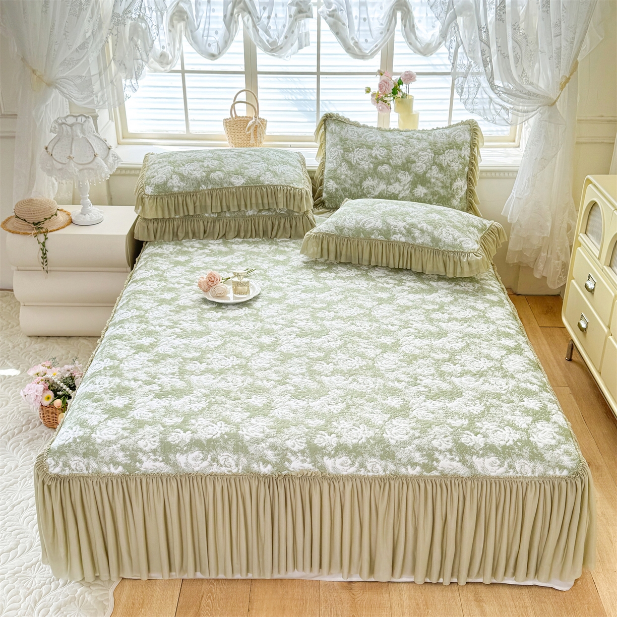 91家纺网 家纺一手货源 找家纺 优贝家纺 2026新款高克重PE聚乙中分子提花刺绣法式花边凉感软席 雾花-深绿