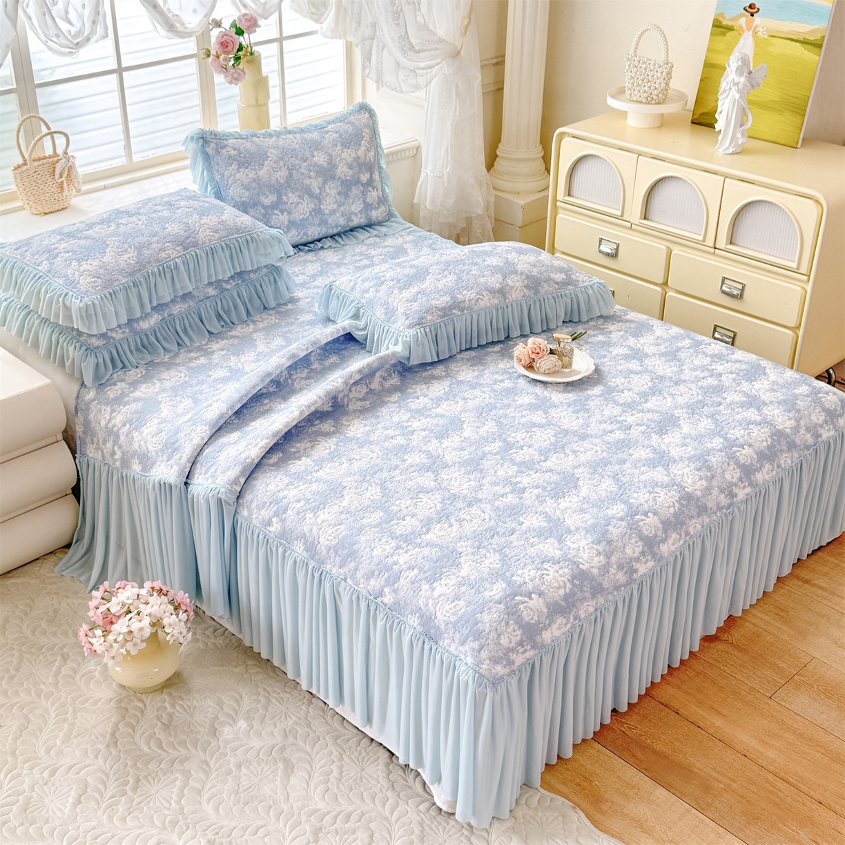 91家纺网 家纺一手货源 找家纺 优贝家纺 2026新款高克重PE聚乙中分子提花刺绣法式花边凉感软席 雾花-天蓝