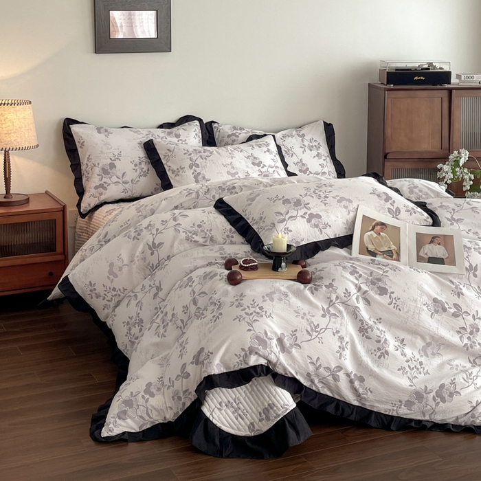 91家纺网 家纺一手货源 找家纺 同田家纺 2026新款云感双层纱花边床盖四件套 床盖-紫影花