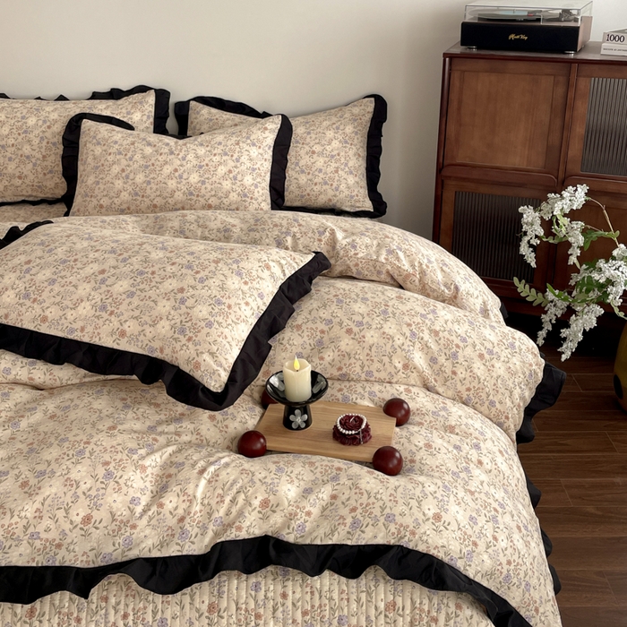 91家纺网 家纺一手货源 找家纺 同田家纺 2026新款云感双层纱花边床盖四件套 床盖-紫韵白