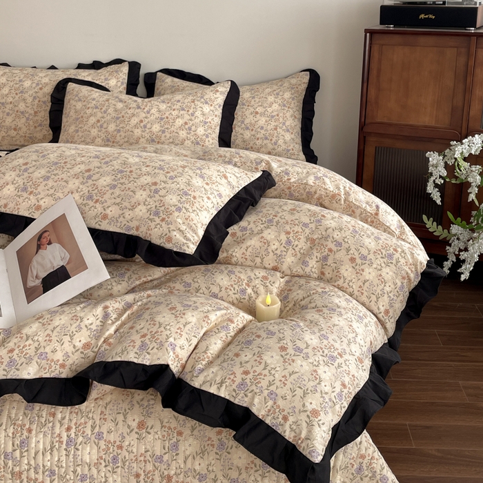 91家纺网 家纺一手货源 找家纺 同田家纺 2026新款云感双层纱花边床盖四件套 床盖-紫韵白