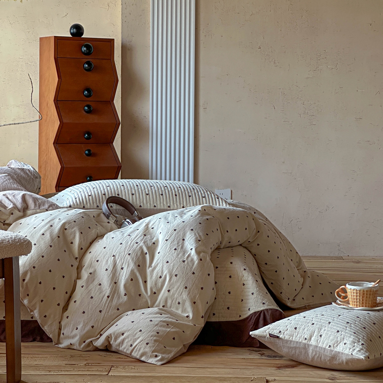 91家纺网 家纺一手货源 找家纺 孑寐家纺 2026新款亲肤舒适全棉棉麻床盖四件套 爱心律动