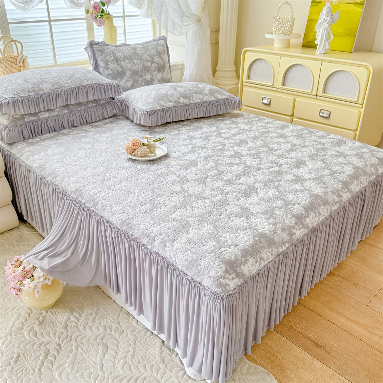绒棉世家 2026新款高克重PE聚乙中分子提花刺绣法式花边凉感软席 雾花-浅灰