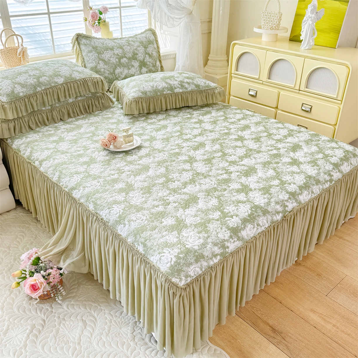 绒棉世家 2026新款高克重PE聚乙中分子提花刺绣法式花边凉感软席 雾花-深绿