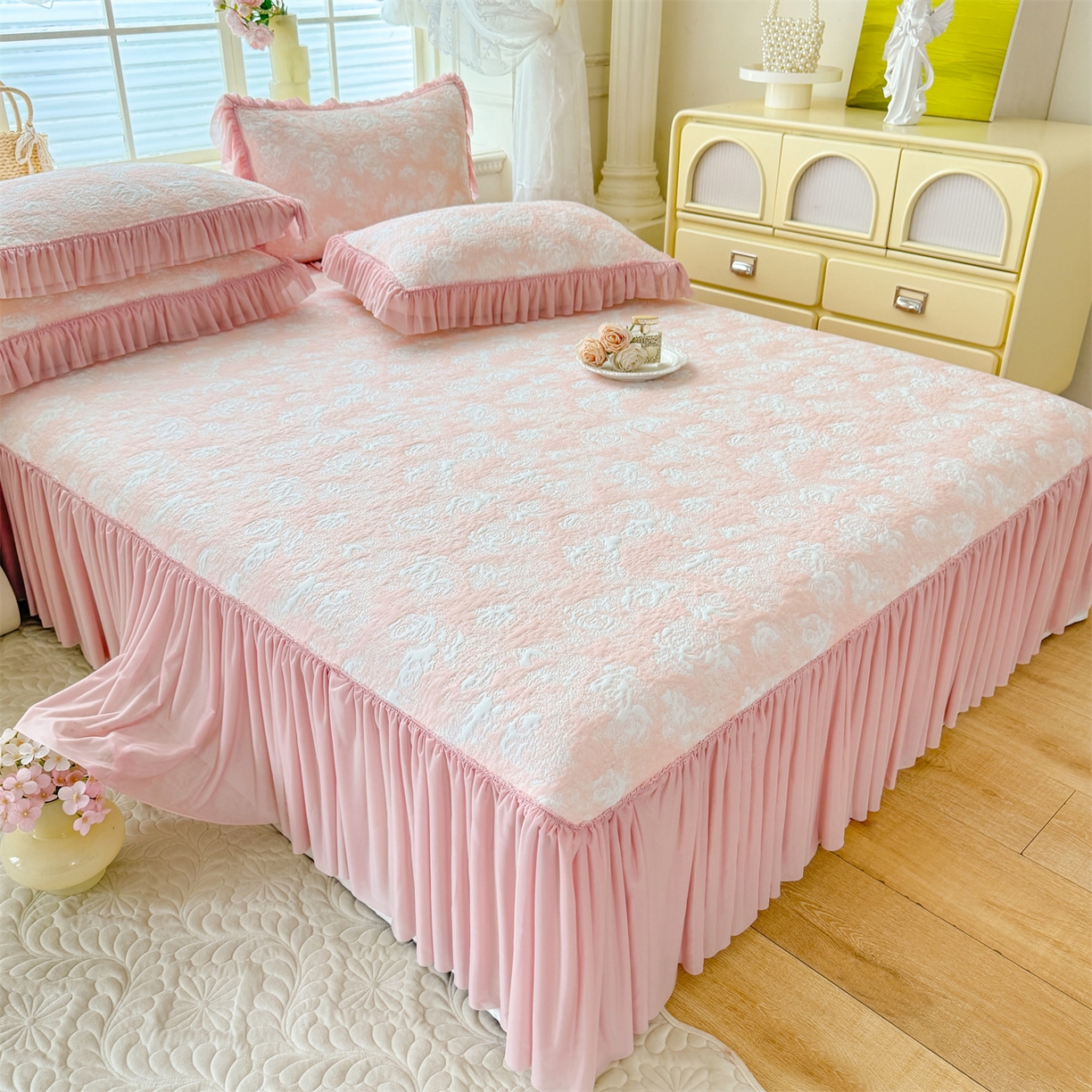 绒棉世家 2026新款高克重PE聚乙中分子提花刺绣法式花边凉感软席 雾花-粉玉