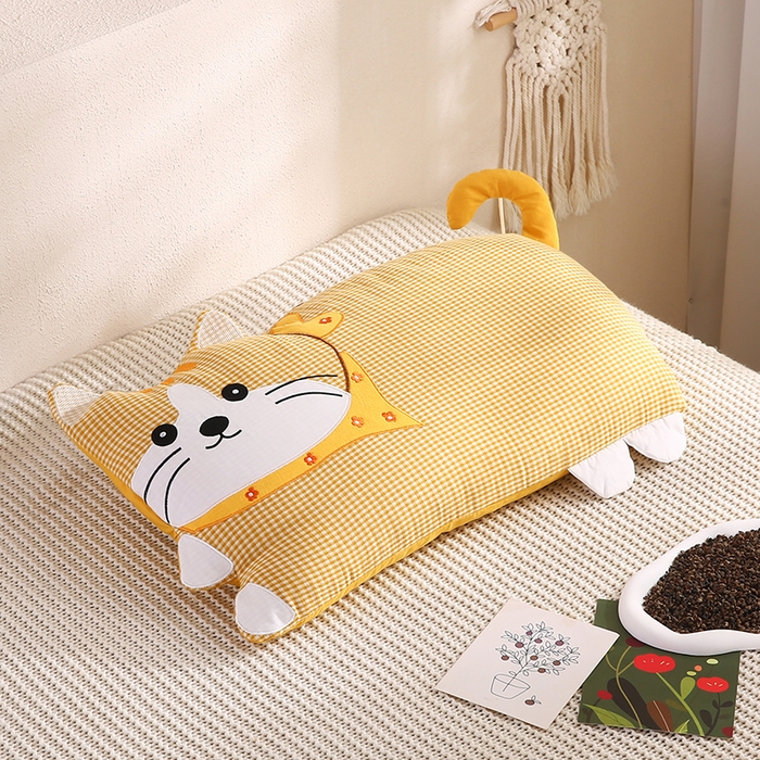 91家纺网 家纺一手货源 找家纺 蔻眠 泡芙猫-全棉双层纱刺绣荞麦护颈枕头儿童卡通枕芯 泡芙猫-黄