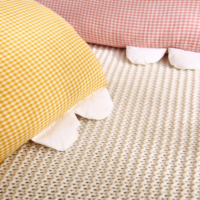 91家纺网 家纺一手货源 找家纺 蔻眠 泡芙猫-全棉双层纱刺绣荞麦护颈枕头儿童卡通枕芯 泡芙猫-黄