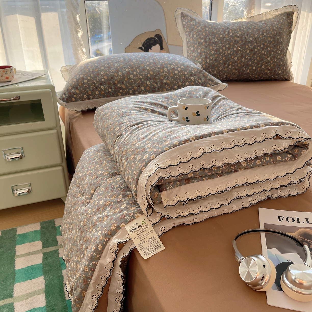 91家纺网 家纺一手货源 找家纺 宝士康家纺 2026新款10A抗菌全棉黑色花边云朵棉单夏被/夏被四件套 云朵棉-森系蔷薇