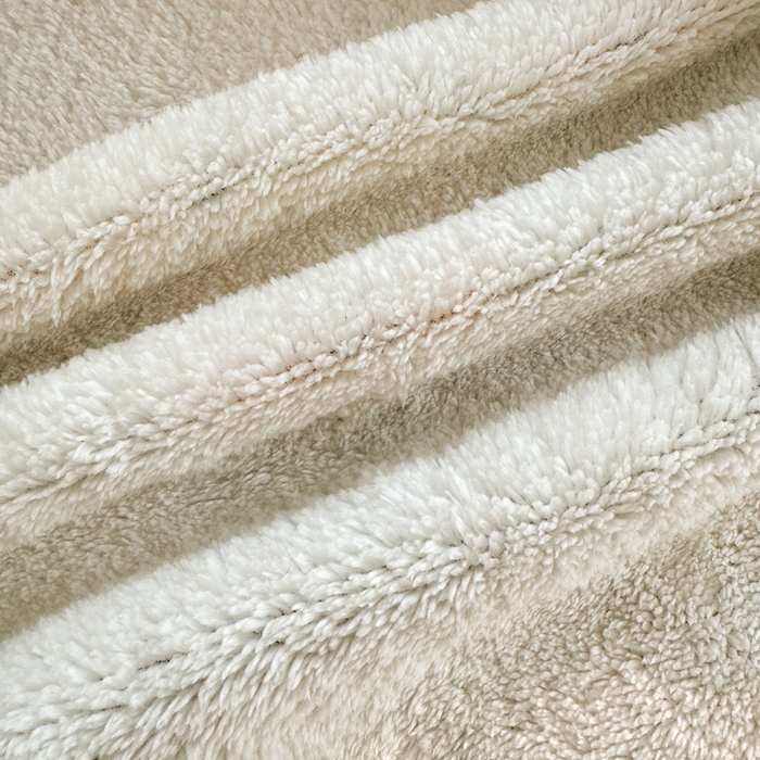 91家纺网 家纺一手货源 找家纺 （总）丹本家纺 2026新款跨境电商爆款多功能办公室午休毯礼品毯可穿披肩盖毯毛毯毯子