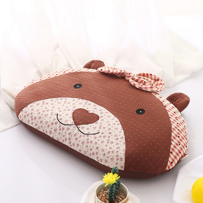 91家纺网 家纺一手货源 找家纺 蔻眠 米洛熊-全棉刺绣卡通荞麦护颈枕头儿童学生荞麦枕芯 米洛熊-咖色