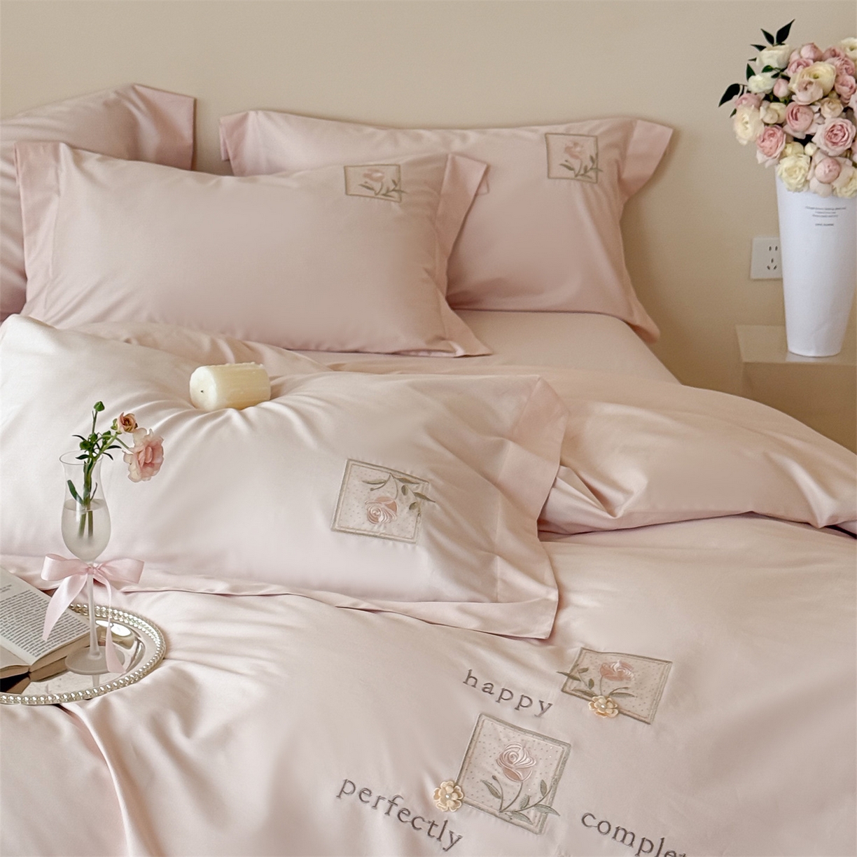 91家纺网 家纺一手货源 找家纺 （总）泽西 2026新品刺绣50s双股全棉长绒棉宽边四件套-花栖【控价358-378】