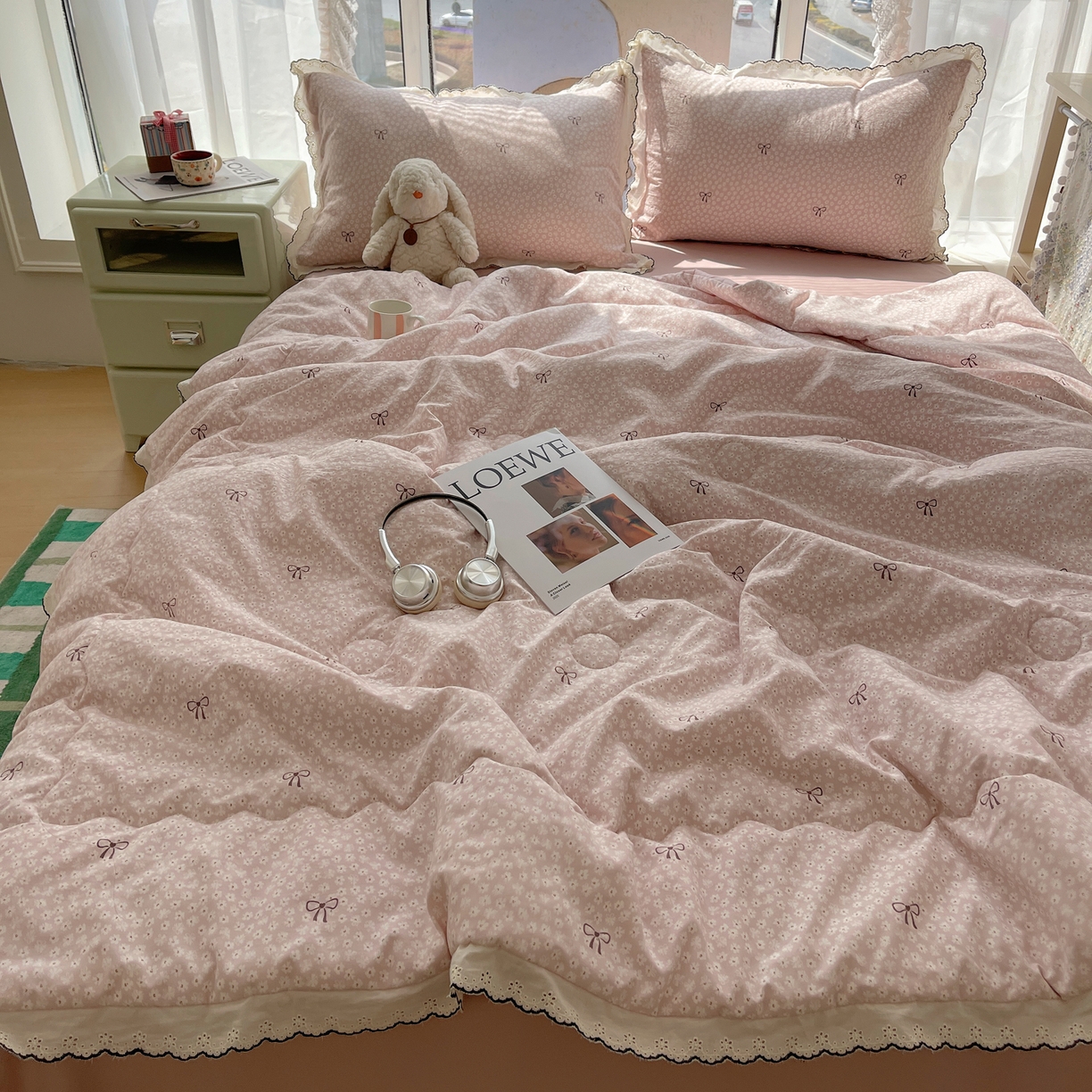 91家纺网 家纺一手货源 找家纺 宝士康家纺 2026新款10A抗菌全棉黑色花边云朵棉单夏被/夏被四件套 云朵棉-粉樱蝴蝶结