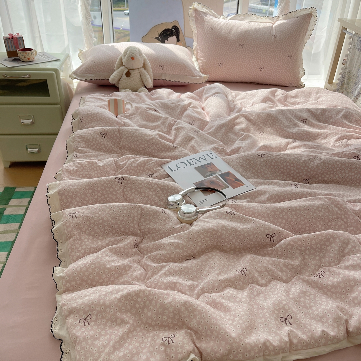 91家纺网 家纺一手货源 找家纺 宝士康家纺 2026新款10A抗菌全棉黑色花边云朵棉单夏被/夏被四件套 云朵棉-粉樱蝴蝶结