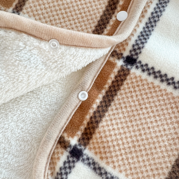 91家纺网 家纺一手货源 找家纺 丹本家纺 2026新款跨境电商爆款多功能办公室午休毯礼品毯可穿披肩盖毯毛毯毯子 奶咖