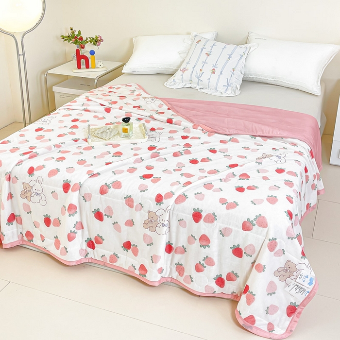 91家纺网 家纺一手货源 找家纺 禹祥家纺 2026新款凉感丝夏凉被冰淇淋印花夏被空调被夏季薄被子直播爆款 草莓兔