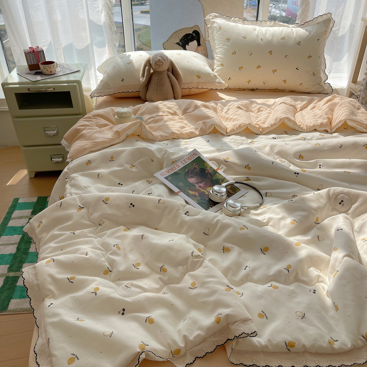 91家纺网 家纺一手货源 找家纺 宝士康家纺 2026新款10A抗菌全棉黑色花边云朵棉单夏被/夏被四件套 云朵棉-禾风果语