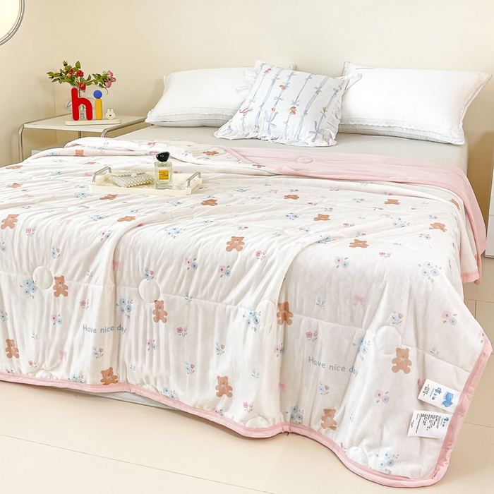 91家纺网 家纺一手货源 找家纺 禹祥家纺 2026新款凉感丝夏凉被冰淇淋印花夏被空调被夏季薄被子直播爆款 小熊花语