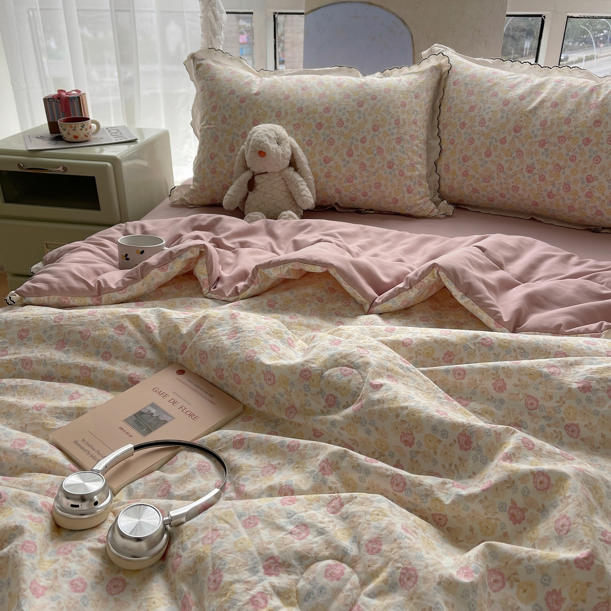 91家纺网 家纺一手货源 找家纺 宝士康家纺 2026新款10A抗菌全棉黑色花边云朵棉单夏被/夏被四件套 云朵棉-花团粉簇