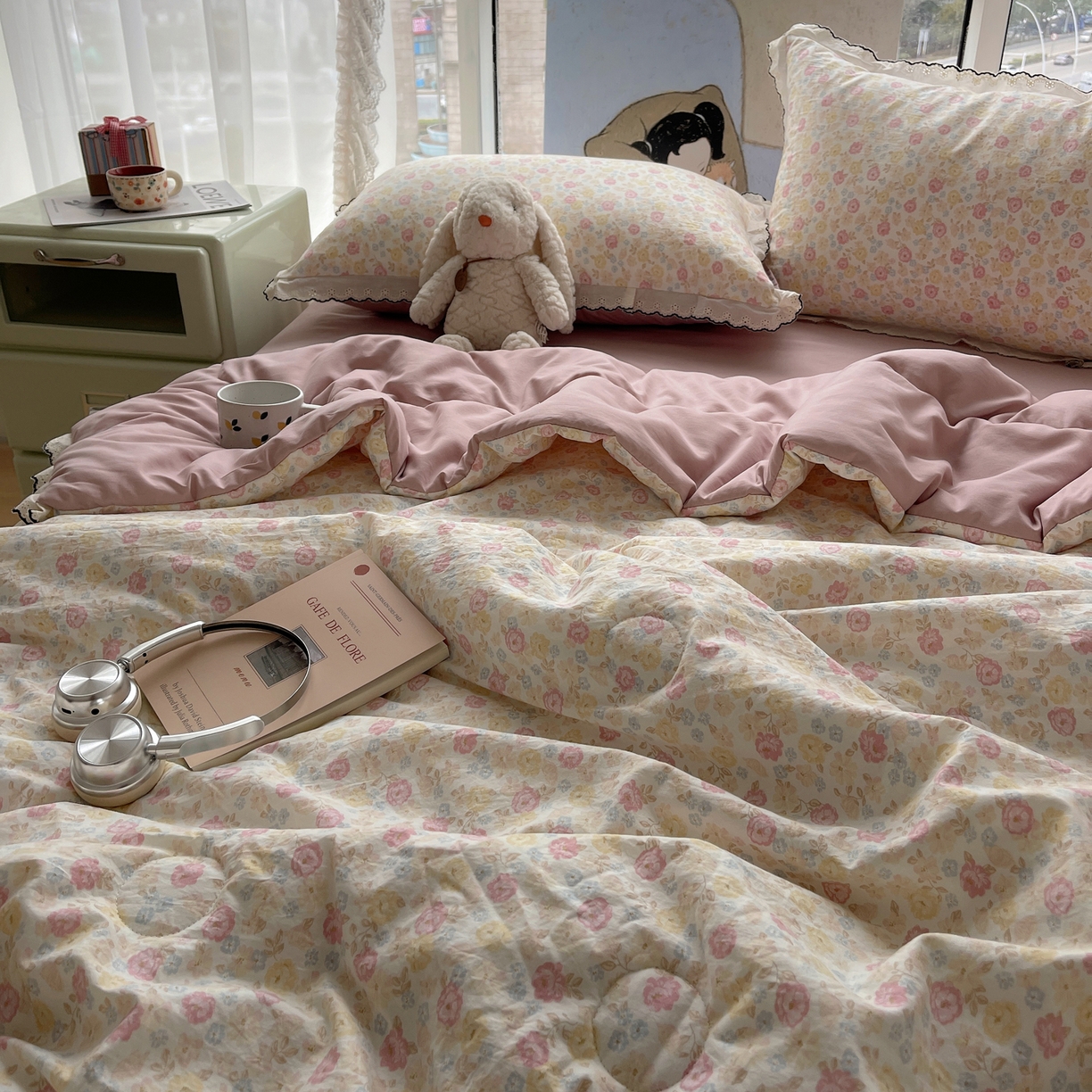 91家纺网 家纺一手货源 找家纺 宝士康家纺 2026新款10A抗菌全棉黑色花边云朵棉单夏被/夏被四件套 云朵棉-花团粉簇