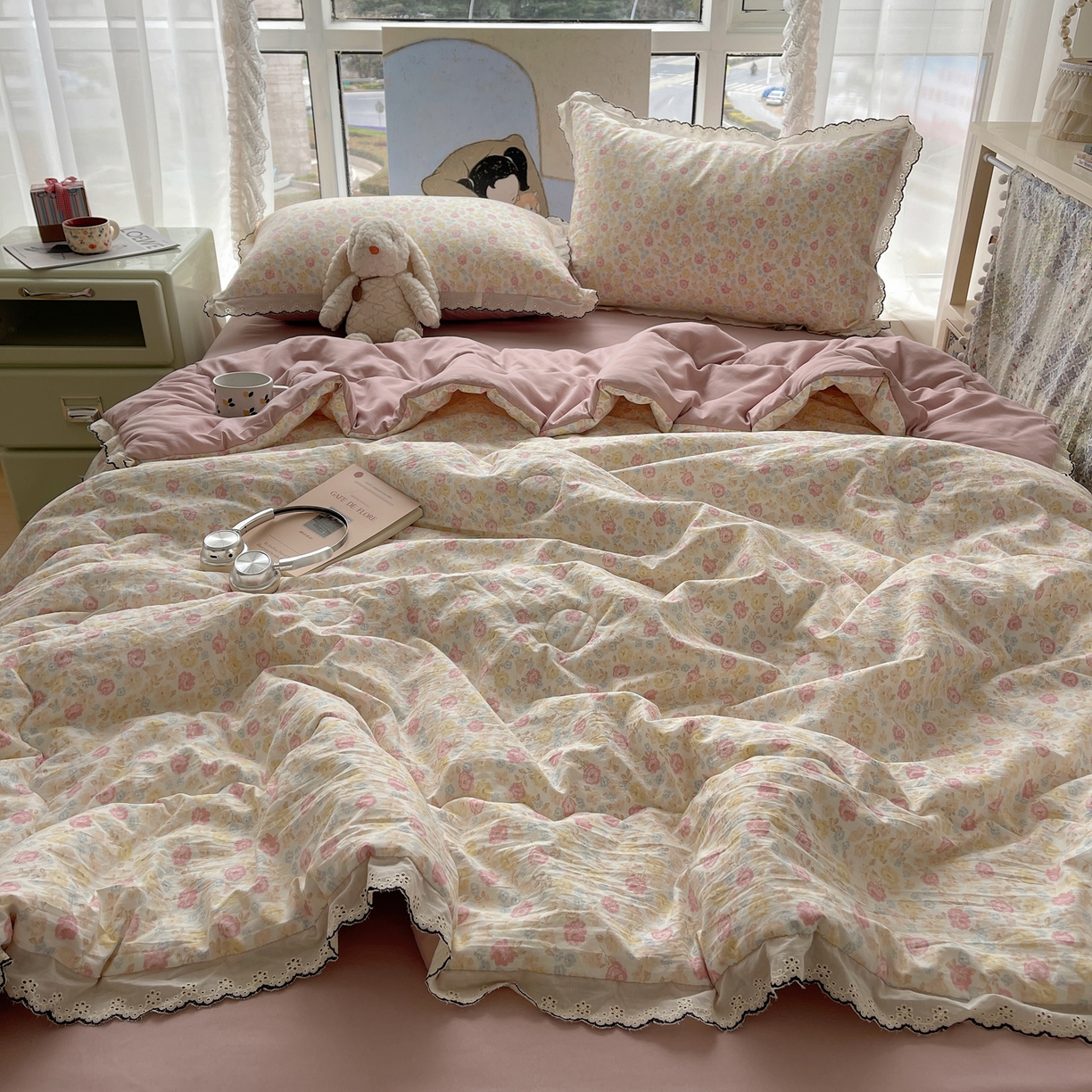 91家纺网 家纺一手货源 找家纺 宝士康家纺 2026新款10A抗菌全棉黑色花边云朵棉单夏被/夏被四件套 云朵棉-花团粉簇