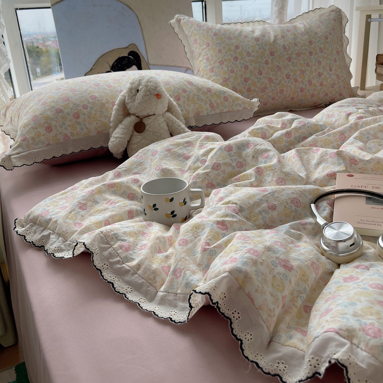 91家纺网 家纺一手货源 找家纺 宝士康家纺 2026新款10A抗菌全棉黑色花边云朵棉单夏被/夏被四件套 云朵棉-花团粉簇