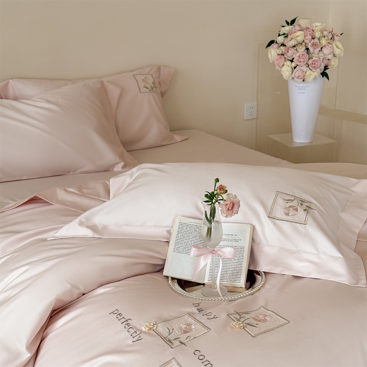 91家纺网 家纺一手货源 找家纺 泽西 2026新品刺绣50s双股全棉长绒棉宽边四件套-花栖 花栖-公主粉【控价358-378】