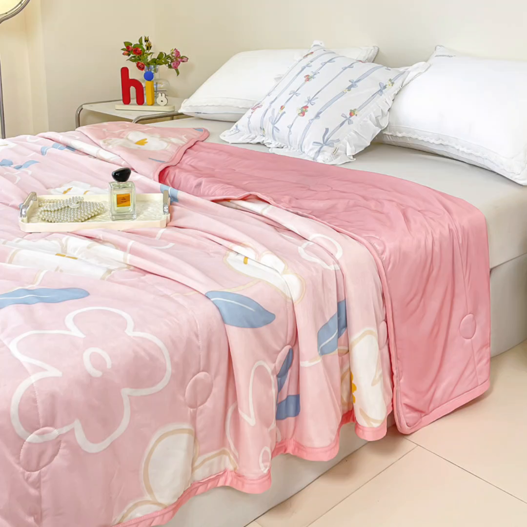 91家纺网 家纺一手货源 找家纺 禹祥家纺 2026新款凉感丝夏凉被冰淇淋印花夏被空调被夏季薄被子直播爆款 粉色花海