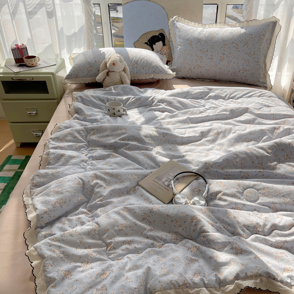 91家纺网 家纺一手货源 找家纺 宝士康家纺 2026新款10A抗菌全棉黑色花边云朵棉单夏被/夏被四件套 云朵棉-浅蓝花夕