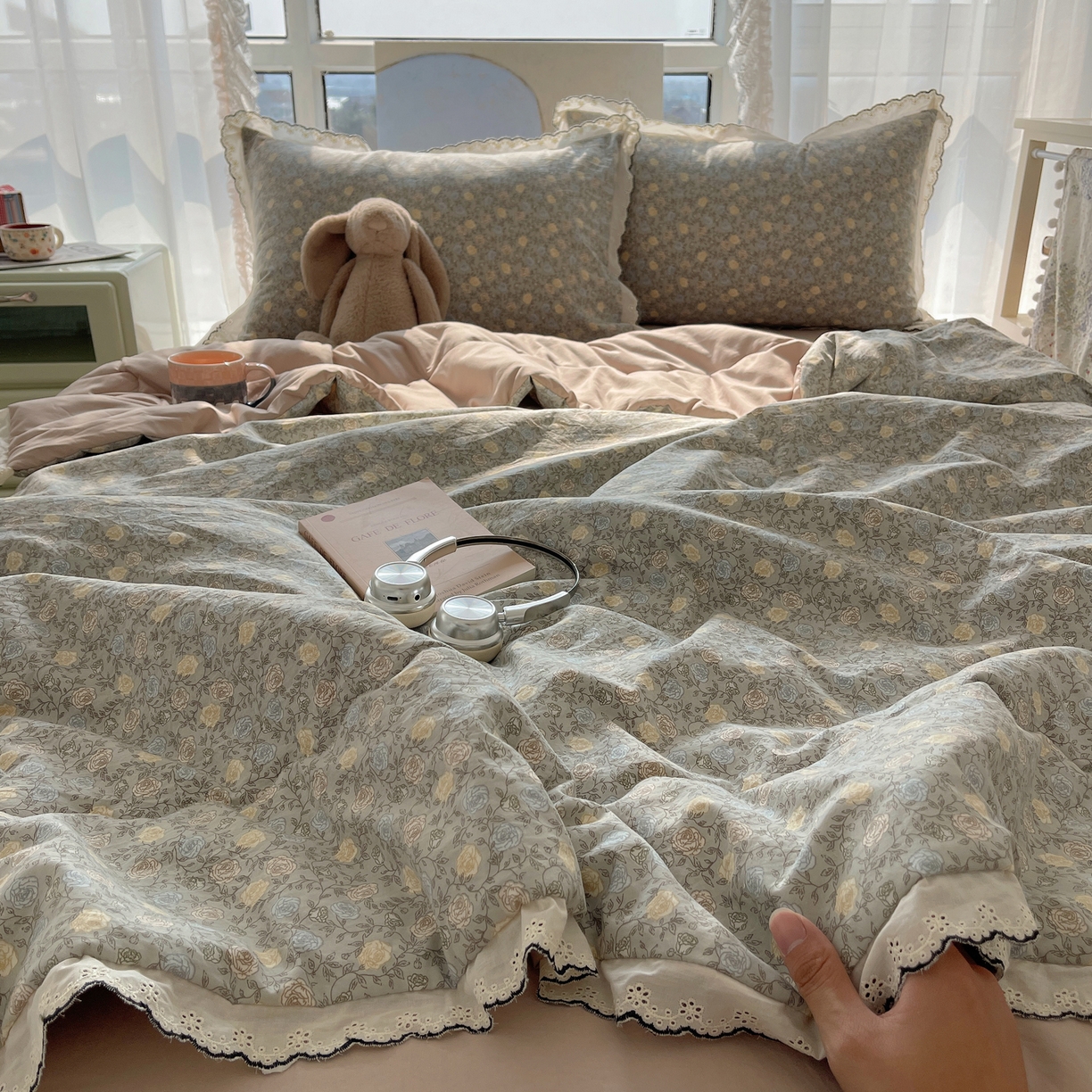 91家纺网 家纺一手货源 找家纺 宝士康家纺 2026新款10A抗菌全棉黑色花边云朵棉单夏被/夏被四件套 云朵棉-青黛花笺