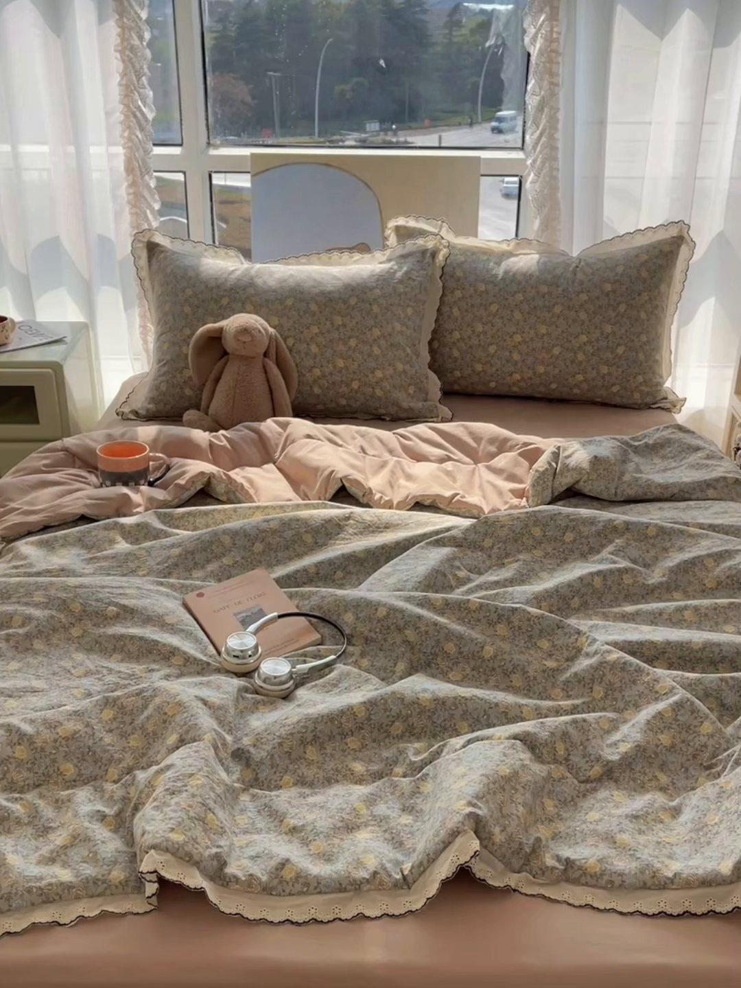 91家纺网 家纺一手货源 找家纺 宝士康家纺 2026新款10A抗菌全棉黑色花边云朵棉单夏被/夏被四件套 云朵棉-青黛花笺