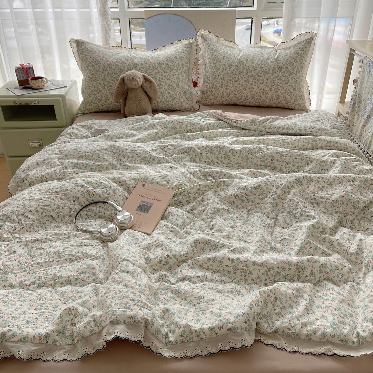 91家纺网 家纺一手货源 找家纺 宝士康家纺 2026新款10A抗菌全棉黑色花边云朵棉单夏被/夏被四件套 云朵棉-青芜花野