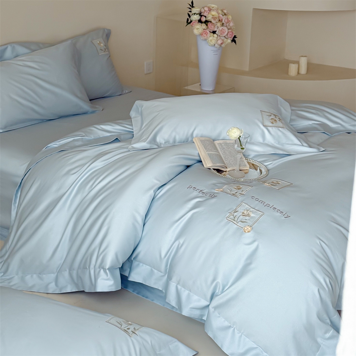 91家纺网 家纺一手货源 找家纺 泽西 2026新品刺绣50s双股全棉长绒棉宽边四件套-花栖 花栖-浅云蓝【控价358-378】