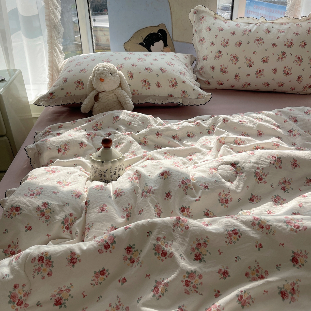 91家纺网 家纺一手货源 找家纺 宝士康家纺 2026新款10A抗菌全棉黑色花边云朵棉单夏被/夏被四件套 云朵棉-素白繁花