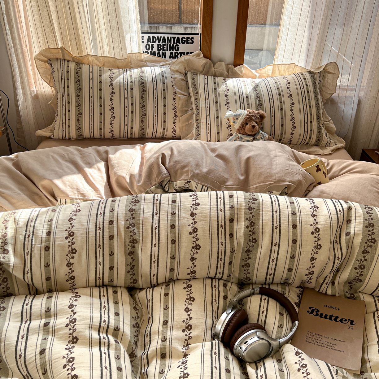 91家纺网 家纺一手货源 找家纺 耀悦家纺 2026新款真棉麻四件套轻奢法式大花边工艺款圆角荷叶边吊边床单 花园物语