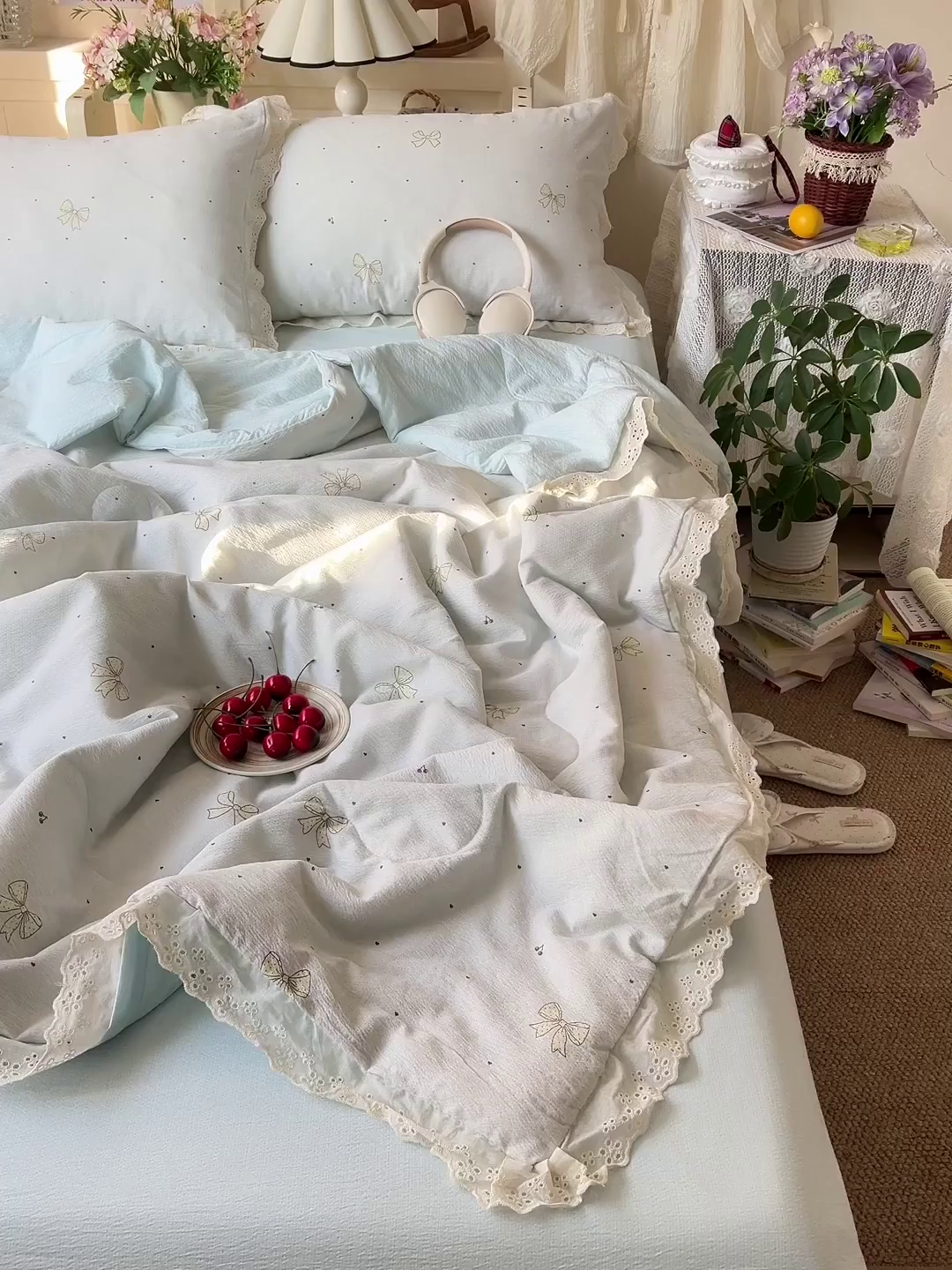 91家纺网 家纺一手货源 找家纺 一比一家纺 2026新款彩色花边木棉皱皱纱夏被四件套 初心蓝