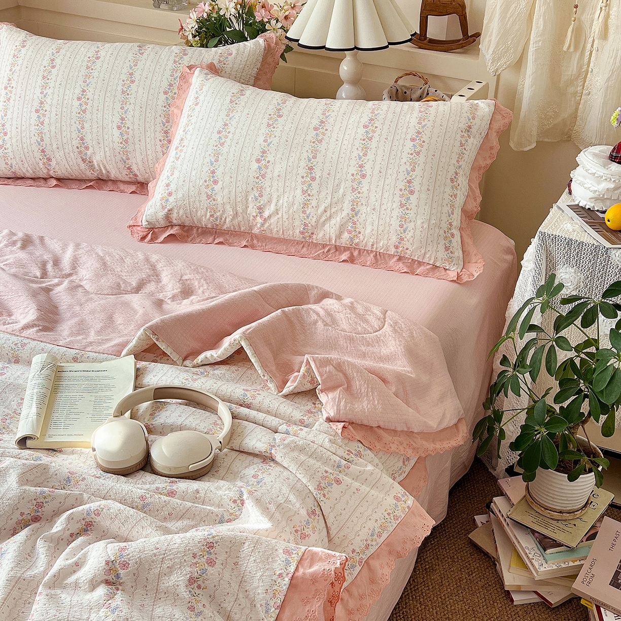 91家纺网 家纺一手货源 找家纺 一比一家纺 2026新款彩色花边木棉皱皱纱夏被四件套 扶摇