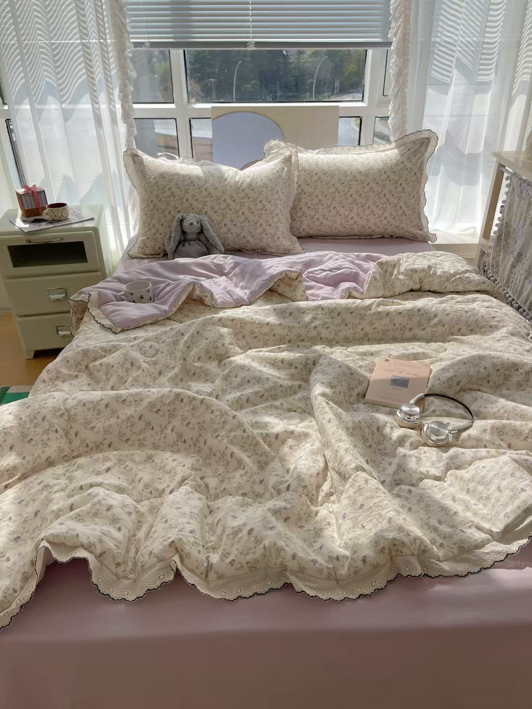 91家纺网 家纺一手货源 找家纺 宝士康家纺 2026新款10A抗菌全棉黑色花边云朵棉单夏被/夏被四件套 云朵棉-甜囡紫絮