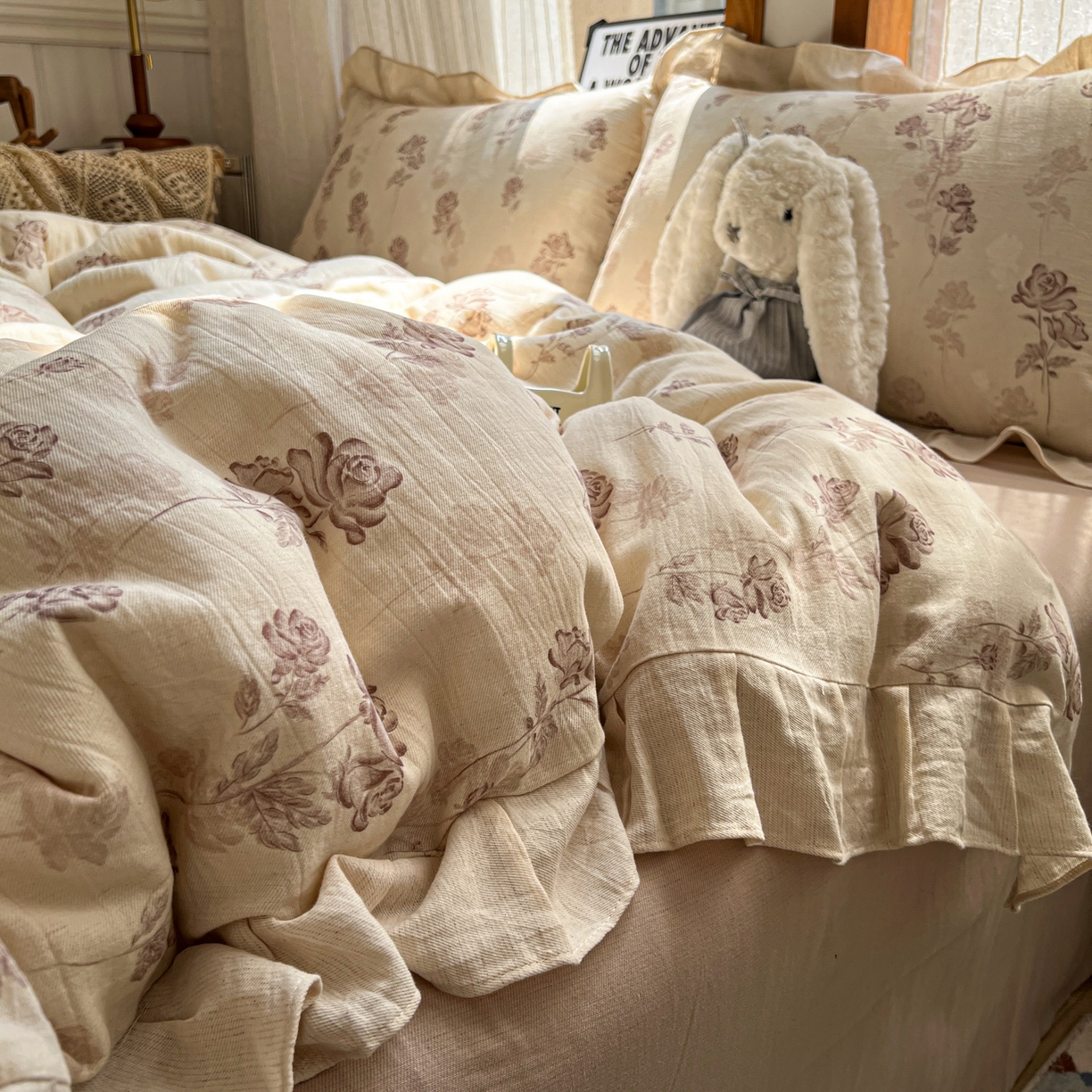 耀悦家纺 2026新款真棉麻四件套轻奢法式大花边工艺款圆角荷叶边吊边床单 花韵叠香