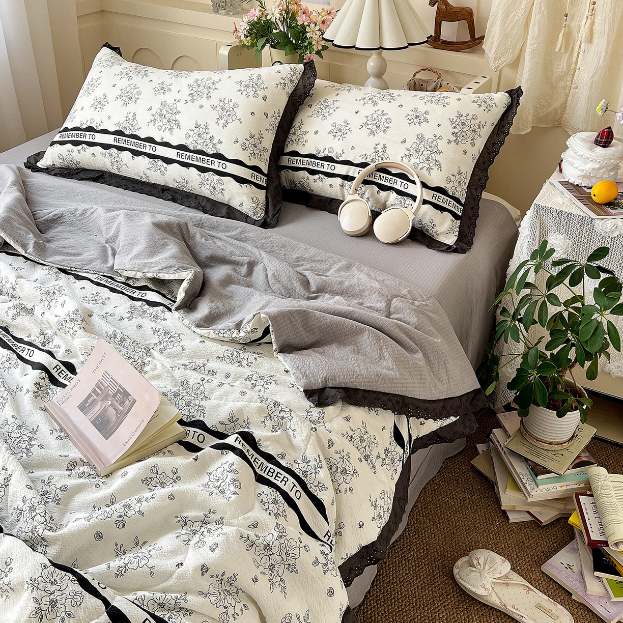 91家纺网 家纺一手货源 找家纺 一比一家纺 2026新款彩色花边木棉皱皱纱夏被四件套 赫本