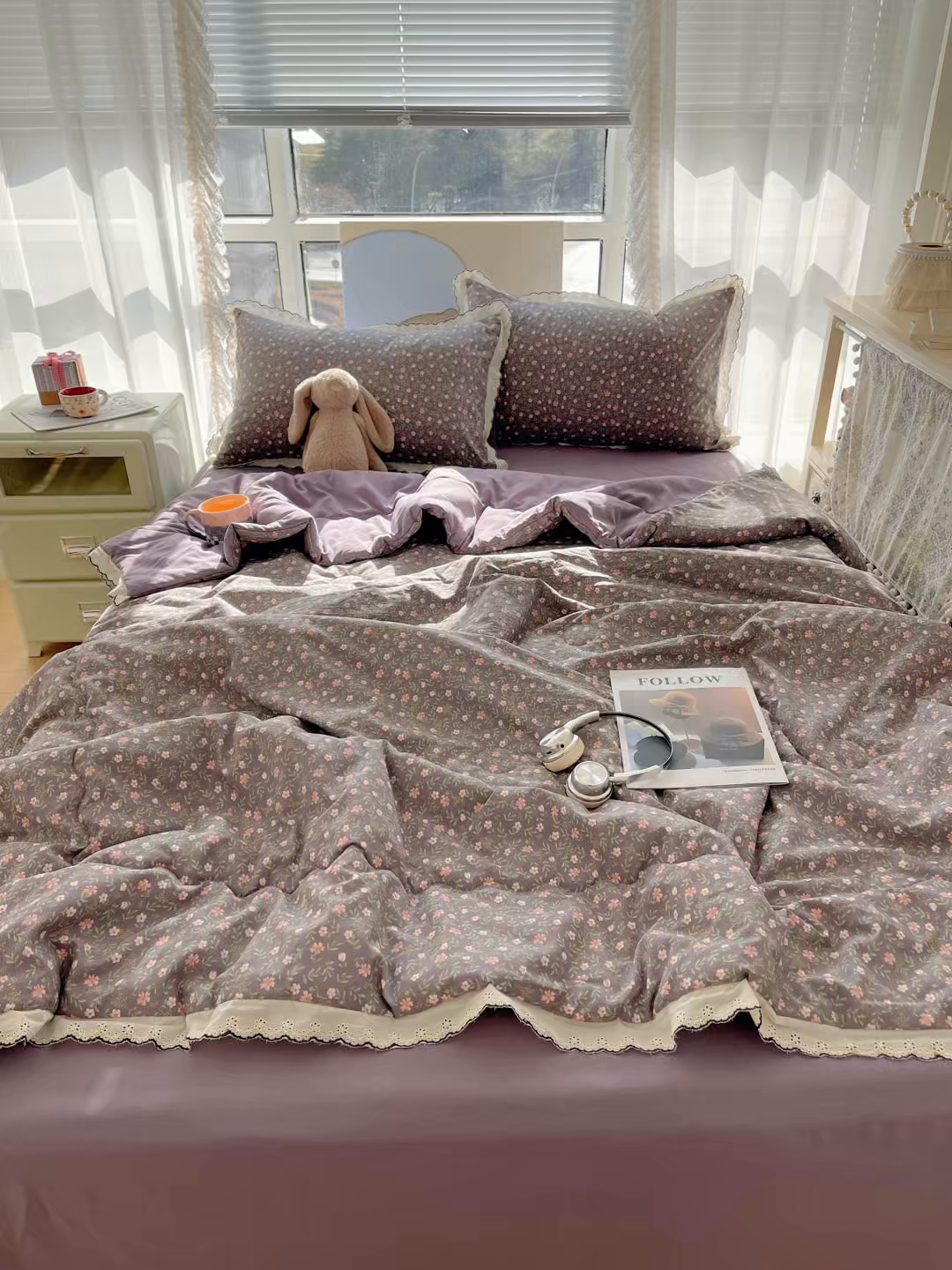 91家纺网 家纺一手货源 找家纺 宝士康家纺 2026新款10A抗菌全棉黑色花边云朵棉单夏被/夏被四件套 云朵棉-紫调花簇