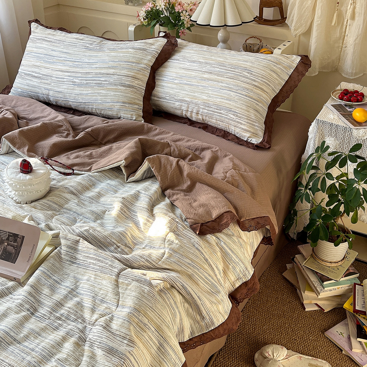 91家纺网 家纺一手货源 找家纺 一比一家纺 2026新款彩色花边木棉皱皱纱夏被四件套 罗卡