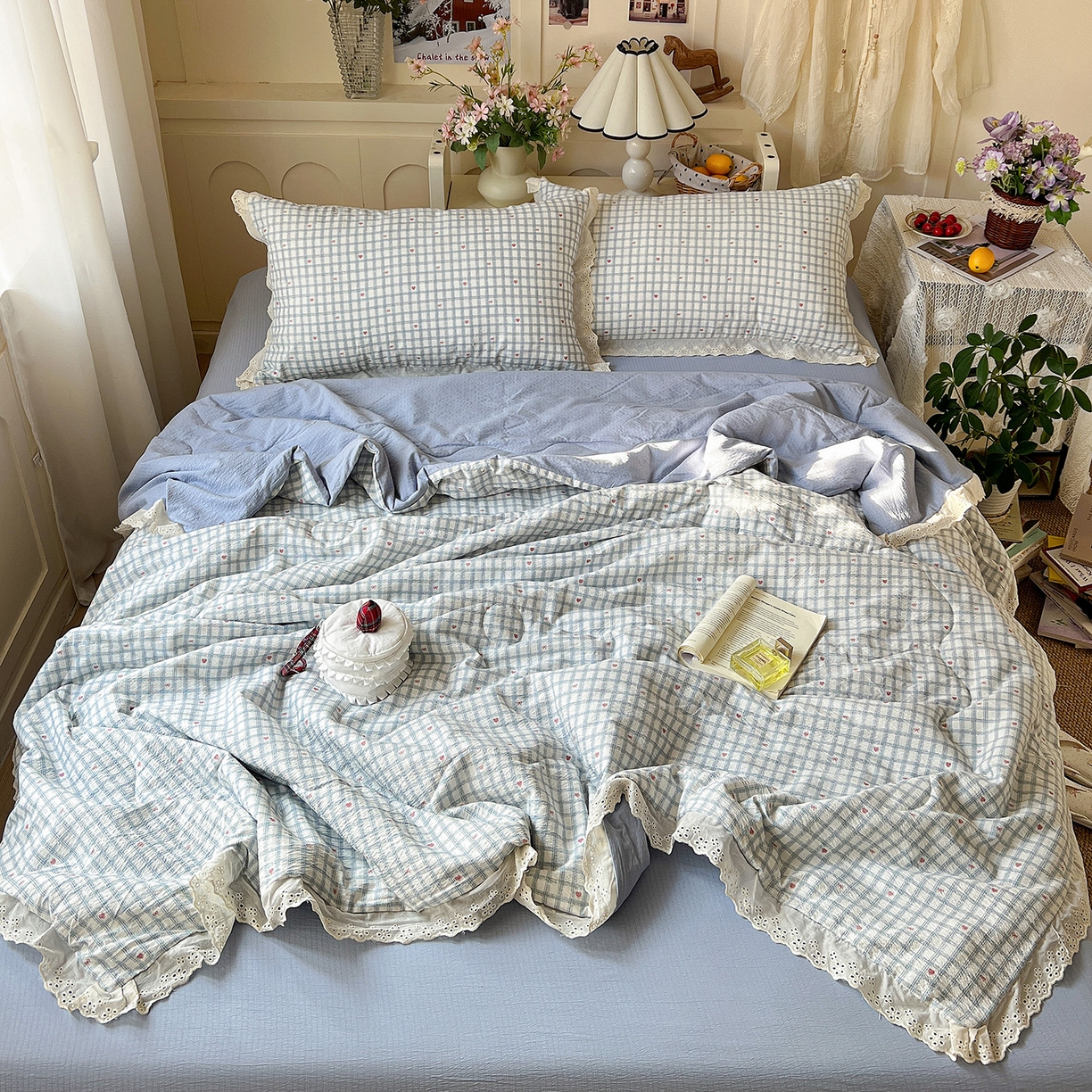 91家纺网 家纺一手货源 找家纺 一比一家纺 2026新款彩色花边木棉皱皱纱夏被四件套 甜心格格