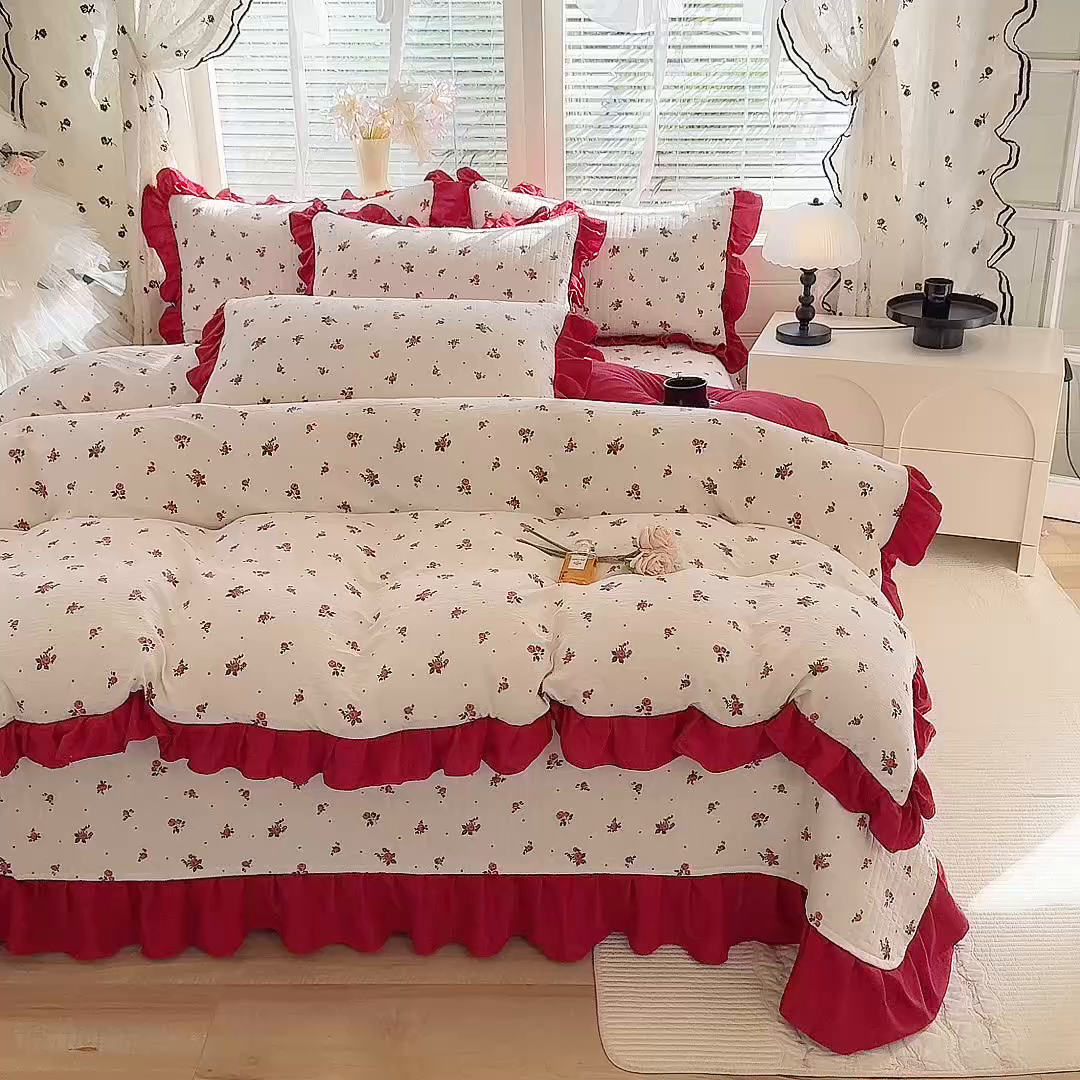 91家纺网 家纺一手货源 找家纺 唐人居 2026春夏新款皱皱水洗棉花边床盖四件套 玫瑰园